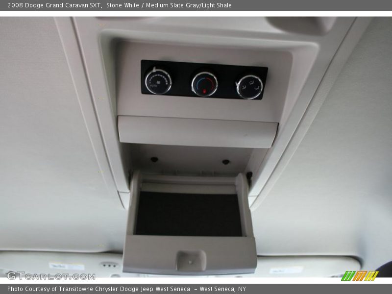 Stone White / Medium Slate Gray/Light Shale 2008 Dodge Grand Caravan SXT