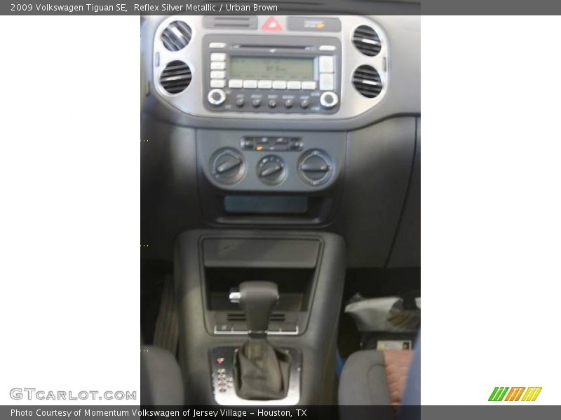 Reflex Silver Metallic / Urban Brown 2009 Volkswagen Tiguan SE