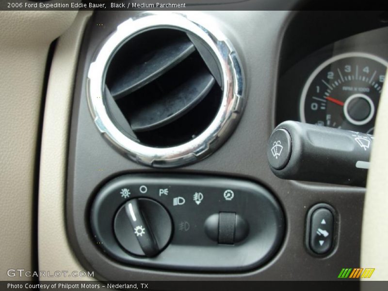 Black / Medium Parchment 2006 Ford Expedition Eddie Bauer