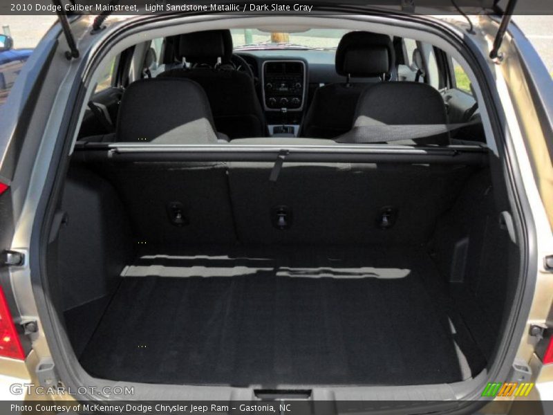 Light Sandstone Metallic / Dark Slate Gray 2010 Dodge Caliber Mainstreet