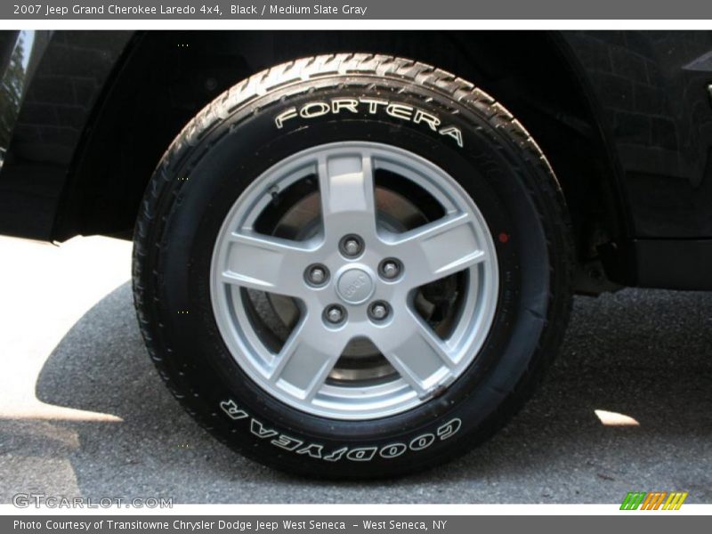 Black / Medium Slate Gray 2007 Jeep Grand Cherokee Laredo 4x4
