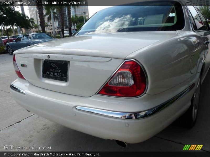 Porcelain White / Ivory/Charcoal 2007 Jaguar XJ XJR