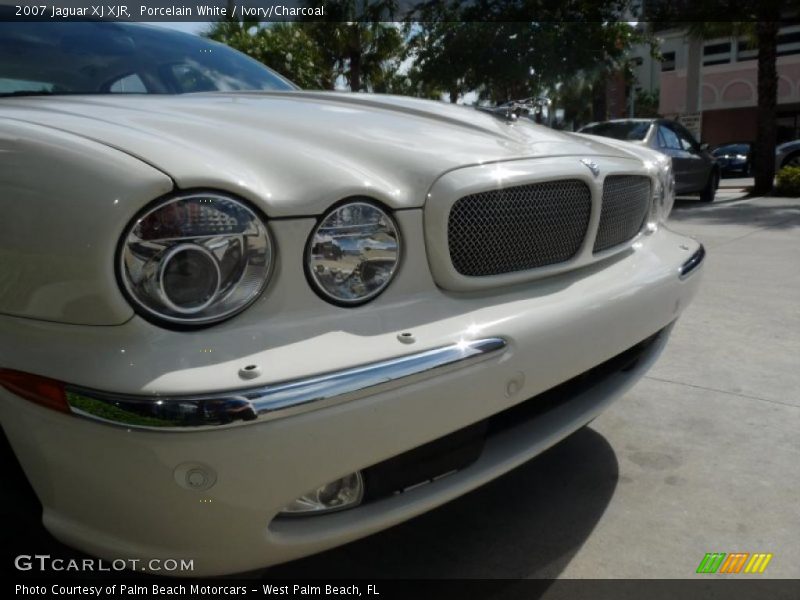 Porcelain White / Ivory/Charcoal 2007 Jaguar XJ XJR