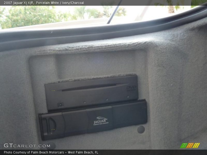 Porcelain White / Ivory/Charcoal 2007 Jaguar XJ XJR