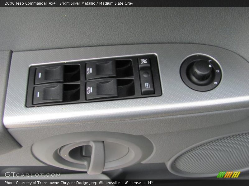 Bright Silver Metallic / Medium Slate Gray 2006 Jeep Commander 4x4