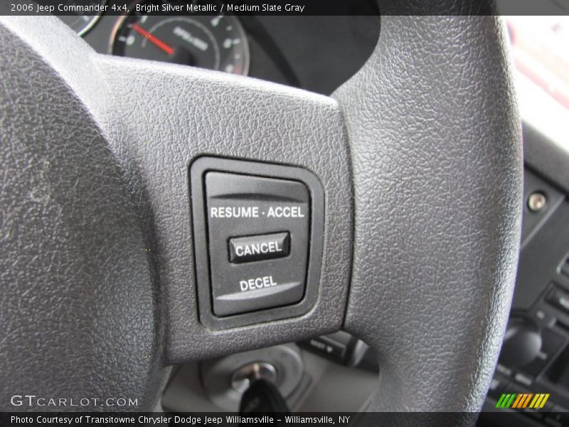 Bright Silver Metallic / Medium Slate Gray 2006 Jeep Commander 4x4