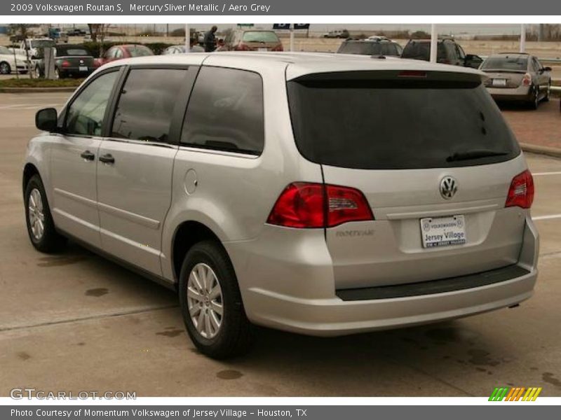 Mercury Sliver Metallic / Aero Grey 2009 Volkswagen Routan S