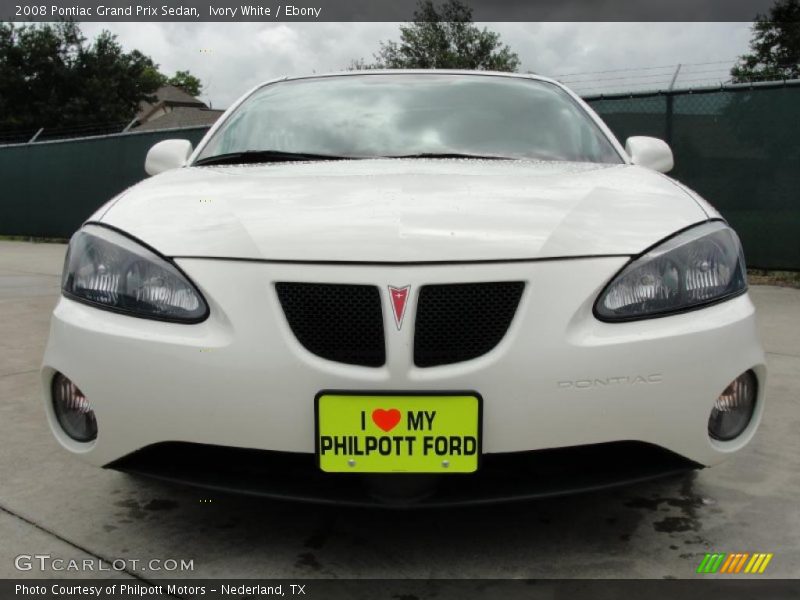 Ivory White / Ebony 2008 Pontiac Grand Prix Sedan