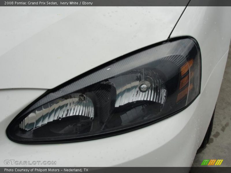 Ivory White / Ebony 2008 Pontiac Grand Prix Sedan