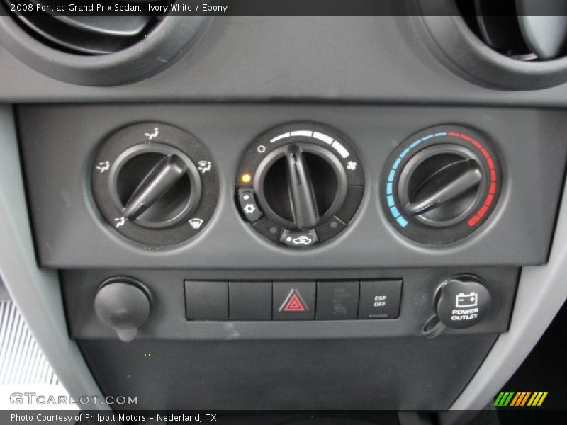 Ivory White / Ebony 2008 Pontiac Grand Prix Sedan