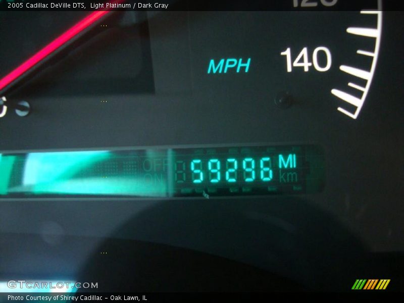 Light Platinum / Dark Gray 2005 Cadillac DeVille DTS