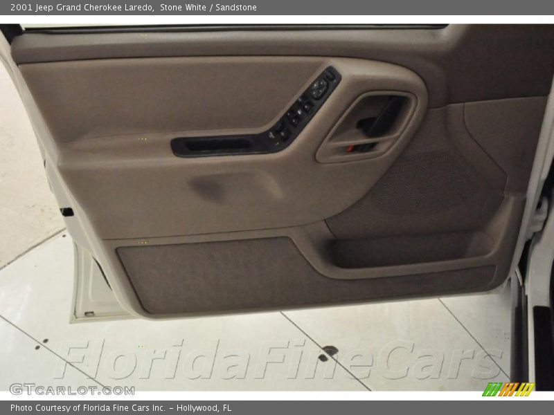 Stone White / Sandstone 2001 Jeep Grand Cherokee Laredo