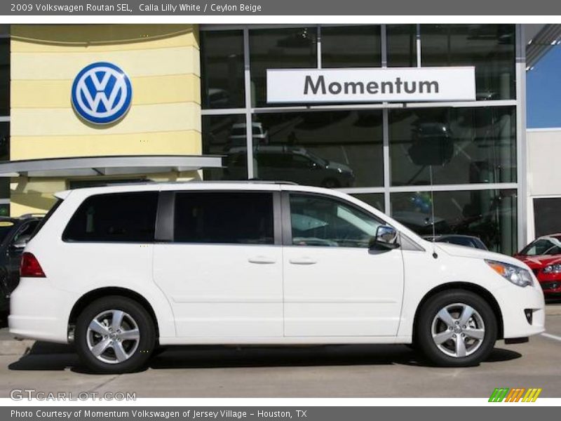 Calla Lilly White / Ceylon Beige 2009 Volkswagen Routan SEL