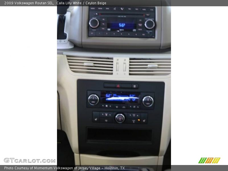 Calla Lilly White / Ceylon Beige 2009 Volkswagen Routan SEL