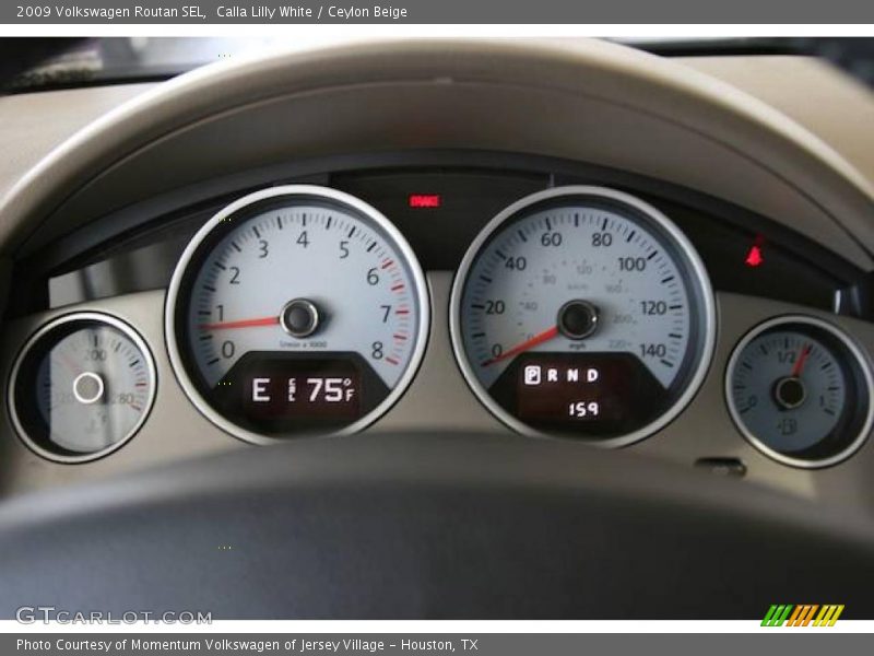 Calla Lilly White / Ceylon Beige 2009 Volkswagen Routan SEL