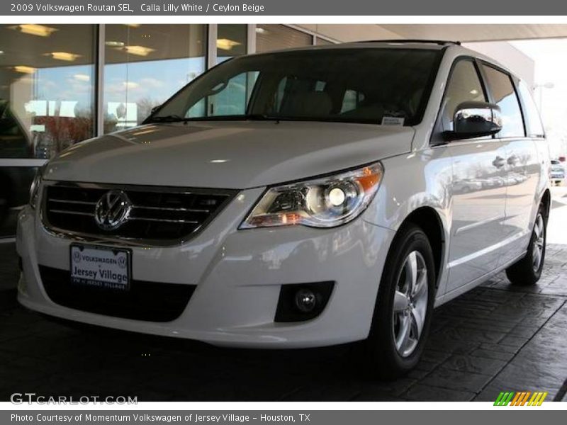 Calla Lilly White / Ceylon Beige 2009 Volkswagen Routan SEL
