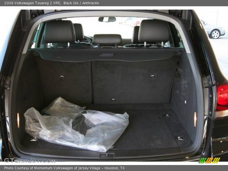 Black Uni / Anthracite 2009 Volkswagen Touareg 2 VR6