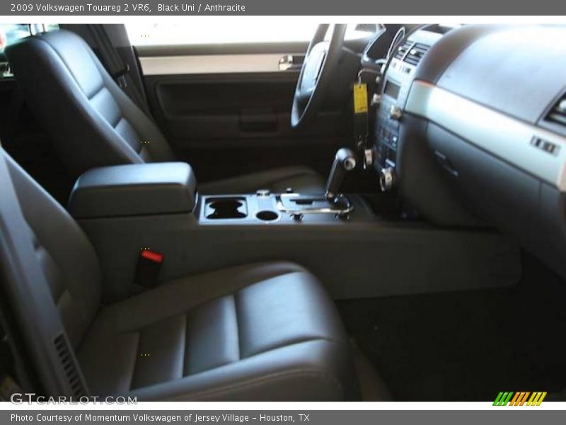 Black Uni / Anthracite 2009 Volkswagen Touareg 2 VR6