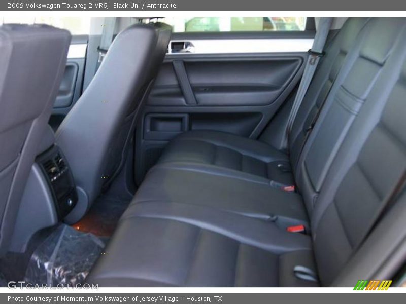 Black Uni / Anthracite 2009 Volkswagen Touareg 2 VR6