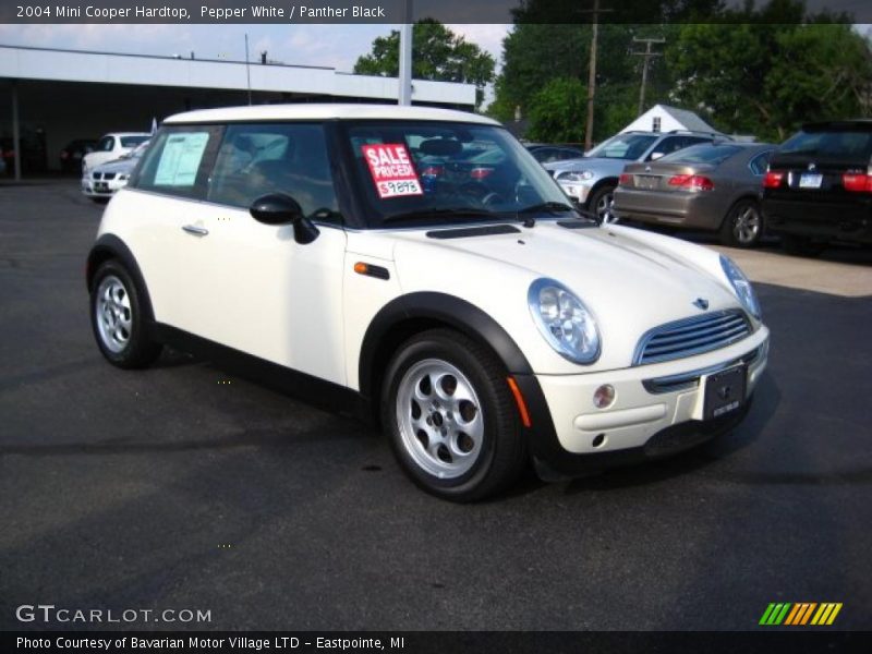 Pepper White / Panther Black 2004 Mini Cooper Hardtop