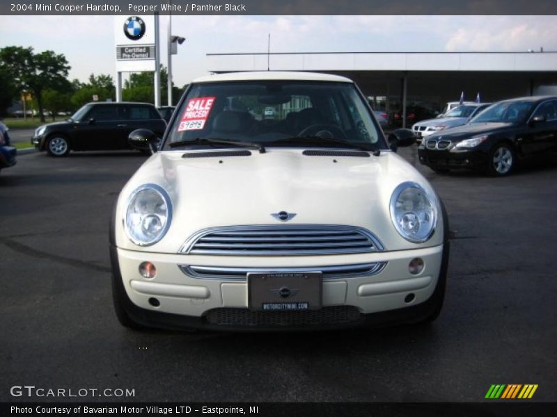 Pepper White / Panther Black 2004 Mini Cooper Hardtop