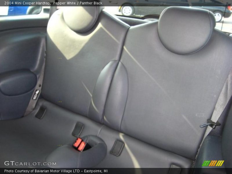 Pepper White / Panther Black 2004 Mini Cooper Hardtop