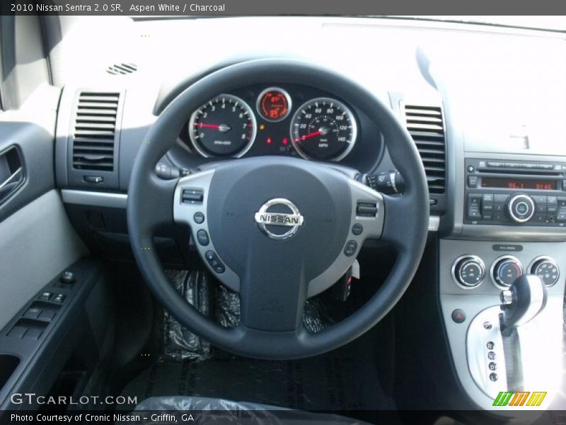 Aspen White / Charcoal 2010 Nissan Sentra 2.0 SR