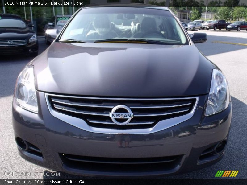 Dark Slate / Blond 2010 Nissan Altima 2.5