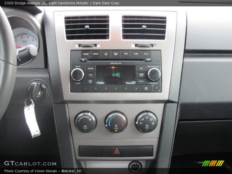 Light Sandstone Metallic / Dark Slate Gray 2009 Dodge Avenger SE