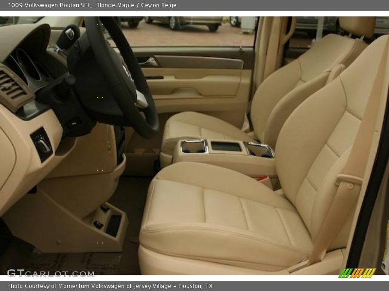 Blonde Maple / Ceylon Beige 2009 Volkswagen Routan SEL
