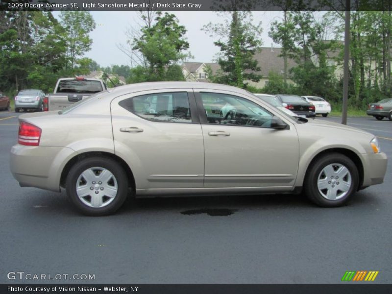 Light Sandstone Metallic / Dark Slate Gray 2009 Dodge Avenger SE