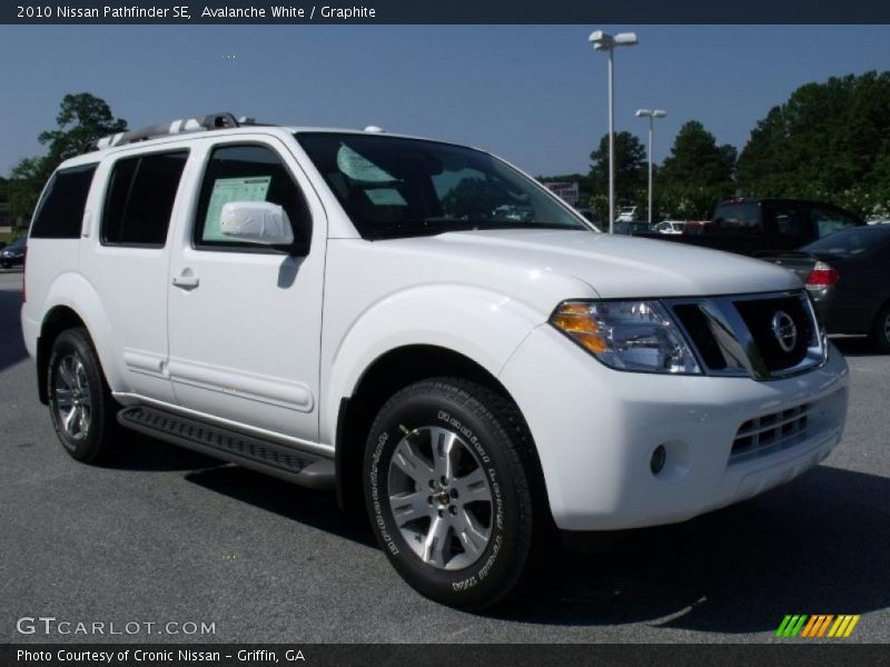 Avalanche White / Graphite 2010 Nissan Pathfinder SE