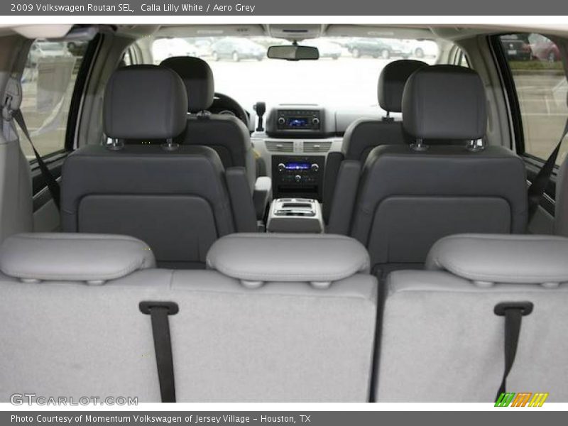 Calla Lilly White / Aero Grey 2009 Volkswagen Routan SEL