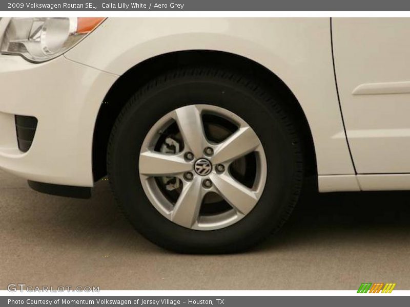 Calla Lilly White / Aero Grey 2009 Volkswagen Routan SEL