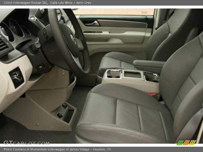 Calla Lilly White / Aero Grey 2009 Volkswagen Routan SEL