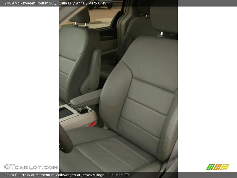 Calla Lilly White / Aero Grey 2009 Volkswagen Routan SEL