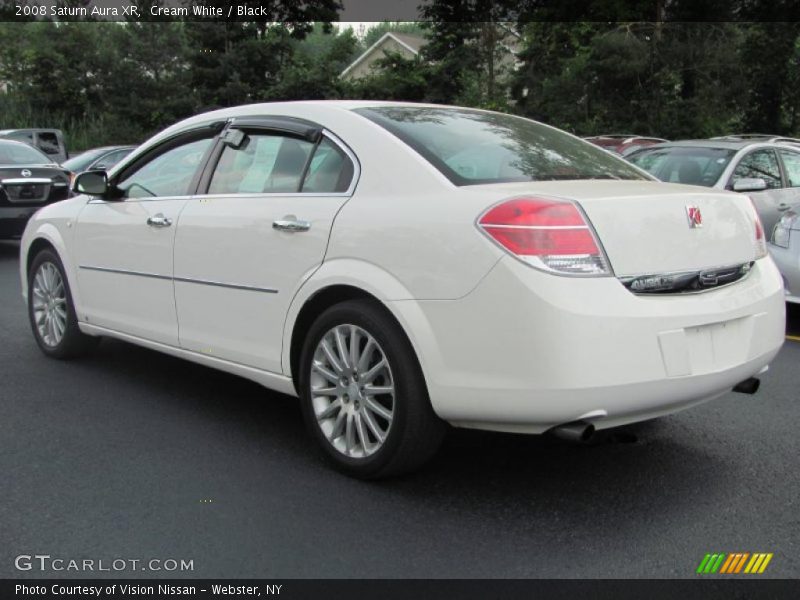 Cream White / Black 2008 Saturn Aura XR
