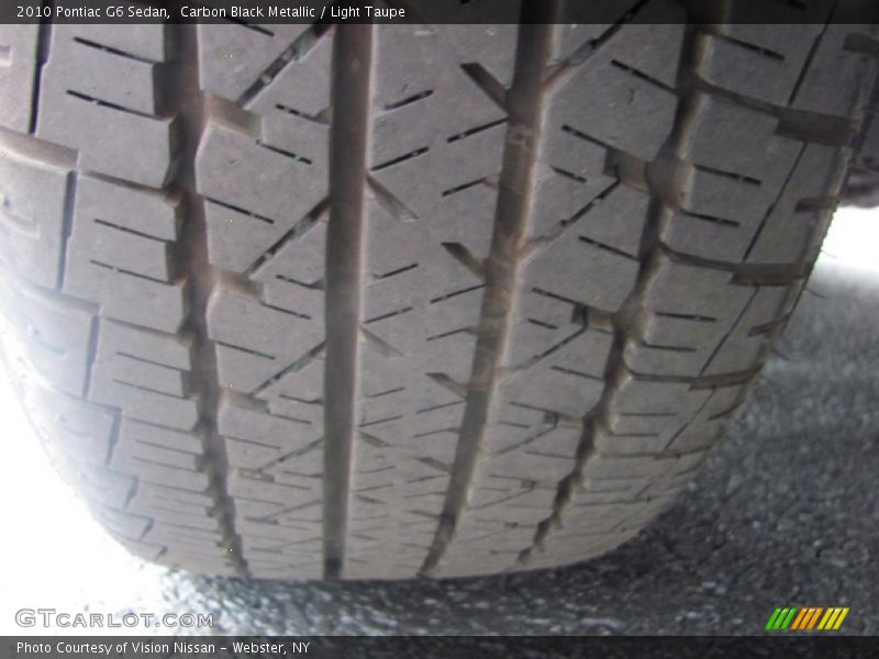 Carbon Black Metallic / Light Taupe 2010 Pontiac G6 Sedan