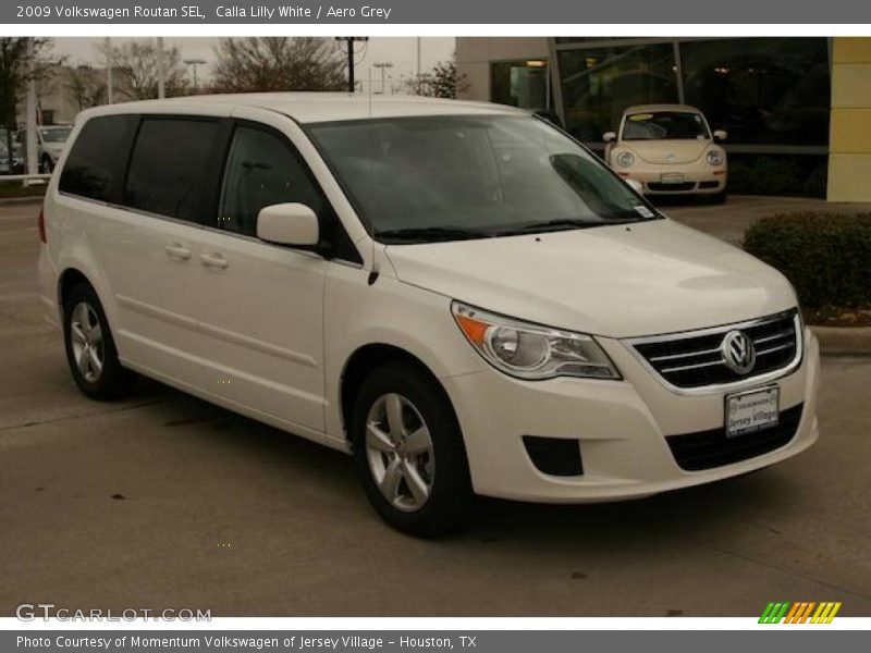 Calla Lilly White / Aero Grey 2009 Volkswagen Routan SEL