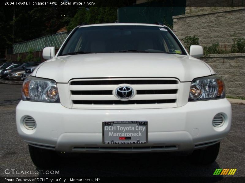 Super White / Ivory 2004 Toyota Highlander 4WD