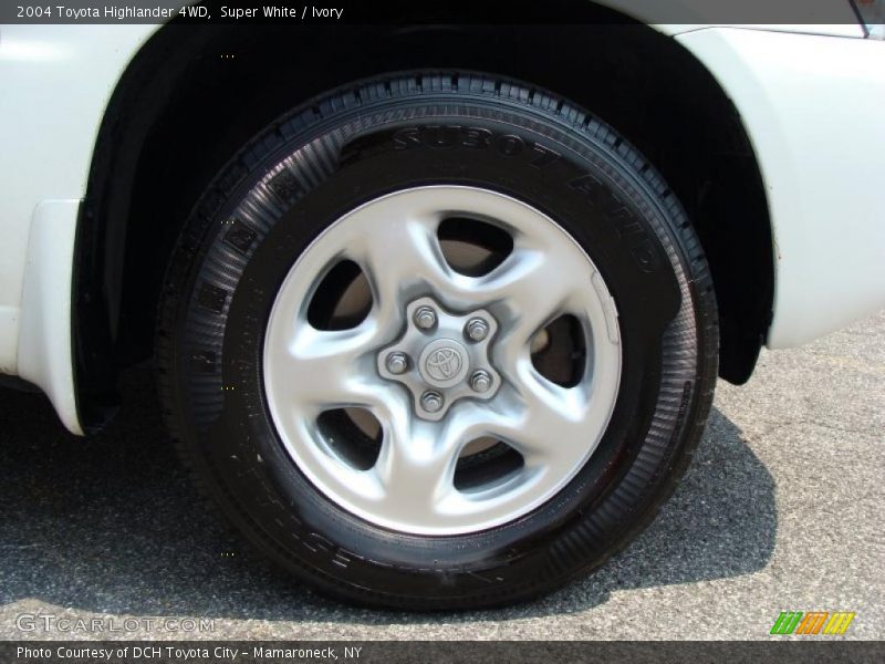 Super White / Ivory 2004 Toyota Highlander 4WD