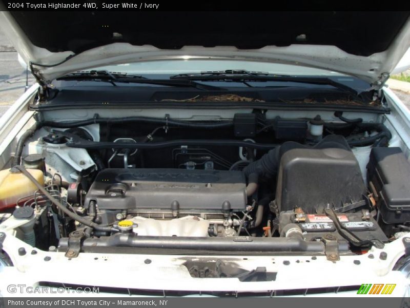 Super White / Ivory 2004 Toyota Highlander 4WD