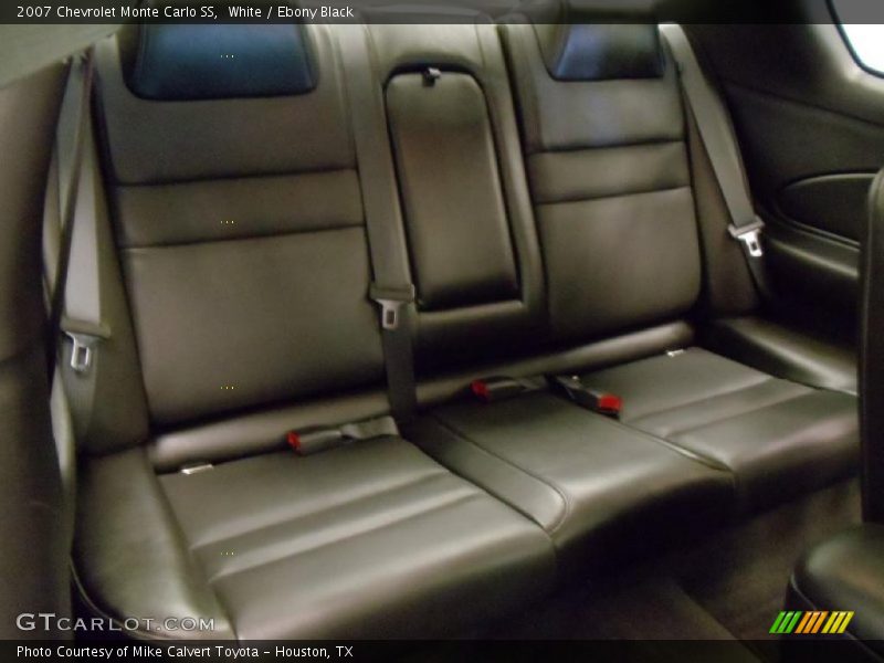 White / Ebony Black 2007 Chevrolet Monte Carlo SS