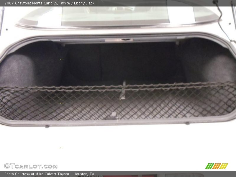 White / Ebony Black 2007 Chevrolet Monte Carlo SS