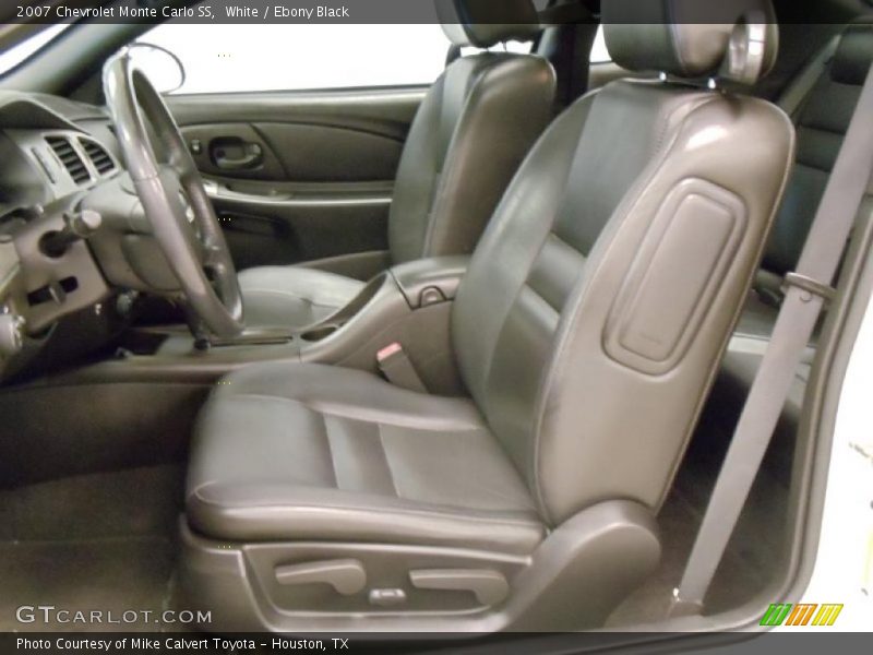 White / Ebony Black 2007 Chevrolet Monte Carlo SS