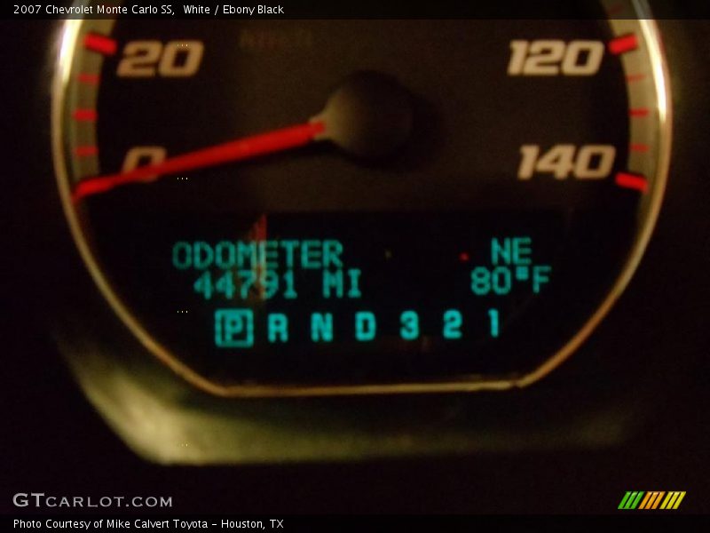 White / Ebony Black 2007 Chevrolet Monte Carlo SS