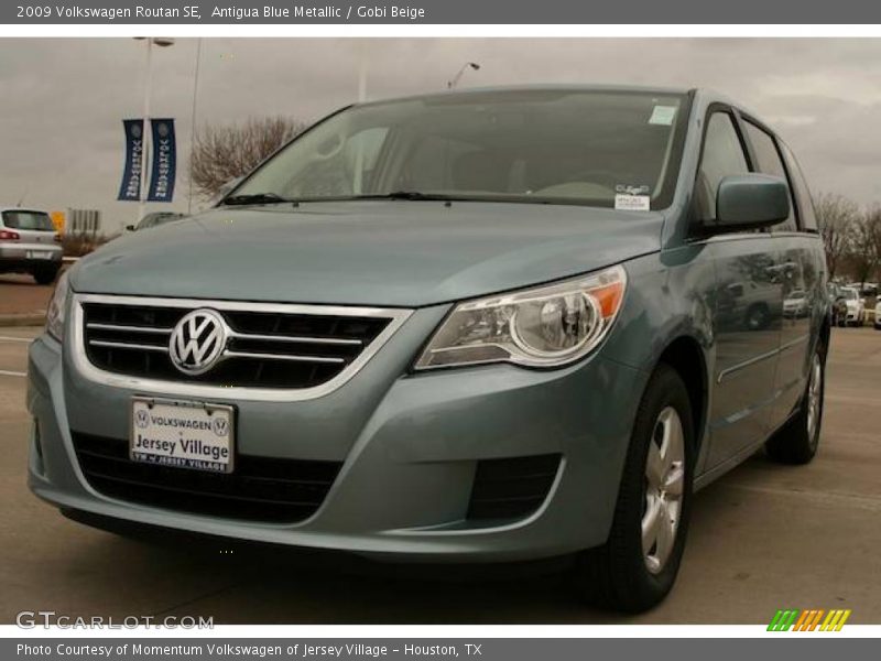 Antigua Blue Metallic / Gobi Beige 2009 Volkswagen Routan SE