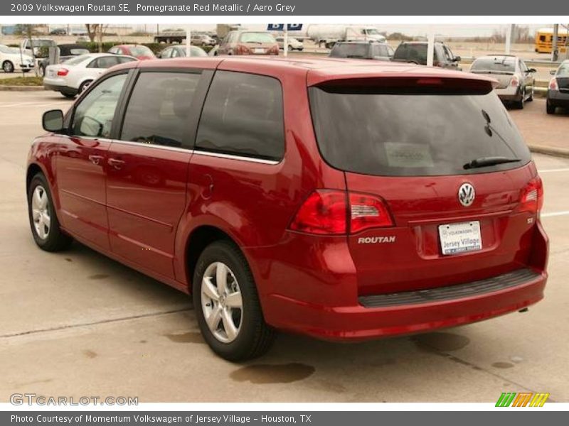 Pomegranate Red Metallic / Aero Grey 2009 Volkswagen Routan SE