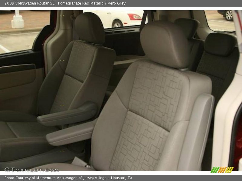 Pomegranate Red Metallic / Aero Grey 2009 Volkswagen Routan SE