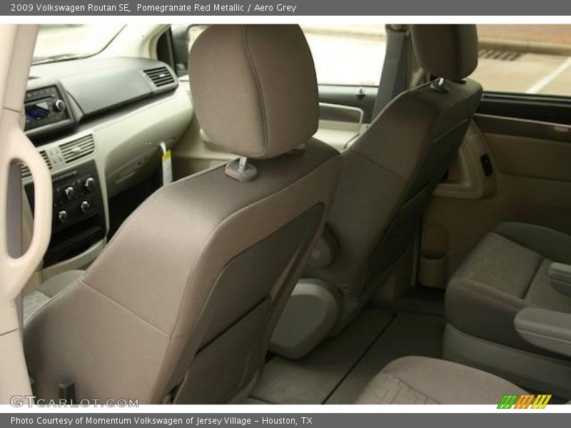 Pomegranate Red Metallic / Aero Grey 2009 Volkswagen Routan SE